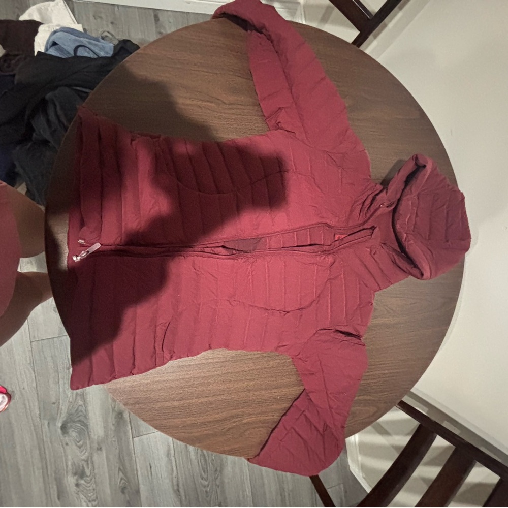 lululemon athletica Women's Maroon Hooded Puffer Jacket